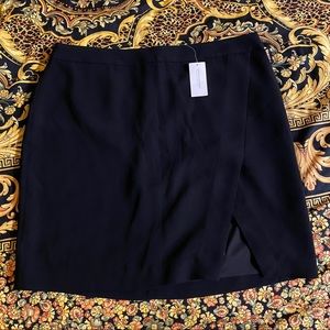 Banana Republic Black Slit Thigh Skirt / SIZE 16 /